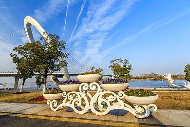 《黑神话：悟空》特色机制总结：金箍棒变身分身定身